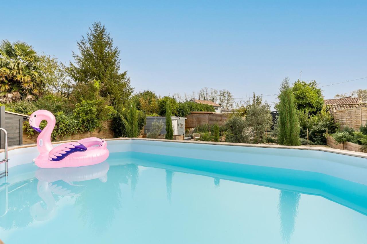 Villa Demeure En Pierre Avec Piscine à Vertheuil-en-Médoc Extérieur photo